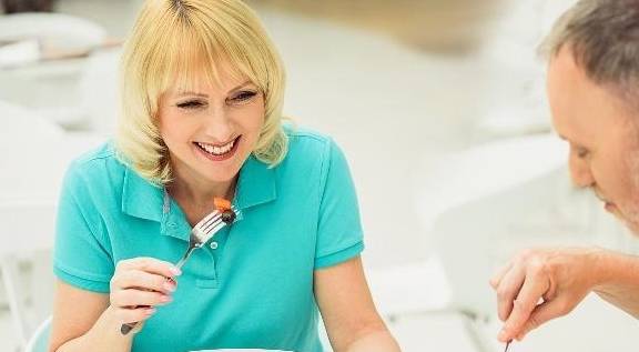 进行|三伏天,牢记早起三不要,饭后三不急,睡前三不宜,多人表示受用