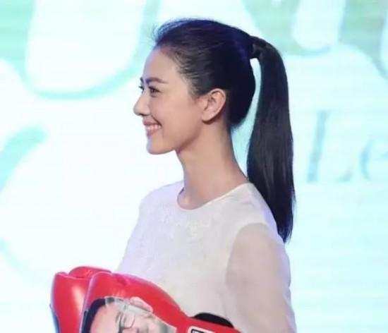 关之琳|撩开刘海十位女星: 赵丽颖第九, 郑爽第五, baby第二, 最美竟是她