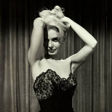 野餐|色盲症丈夫是奥斯卡终生成就奖，夫人则在史上最性感明星榜排名12