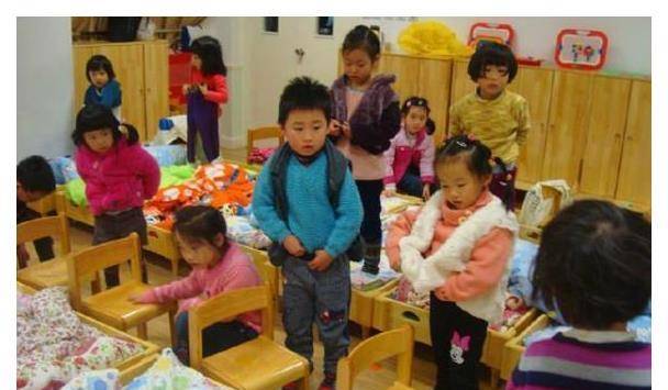 因为|4岁宝宝被5次退园，老师说：我不是保姆，宝妈尽无言以对