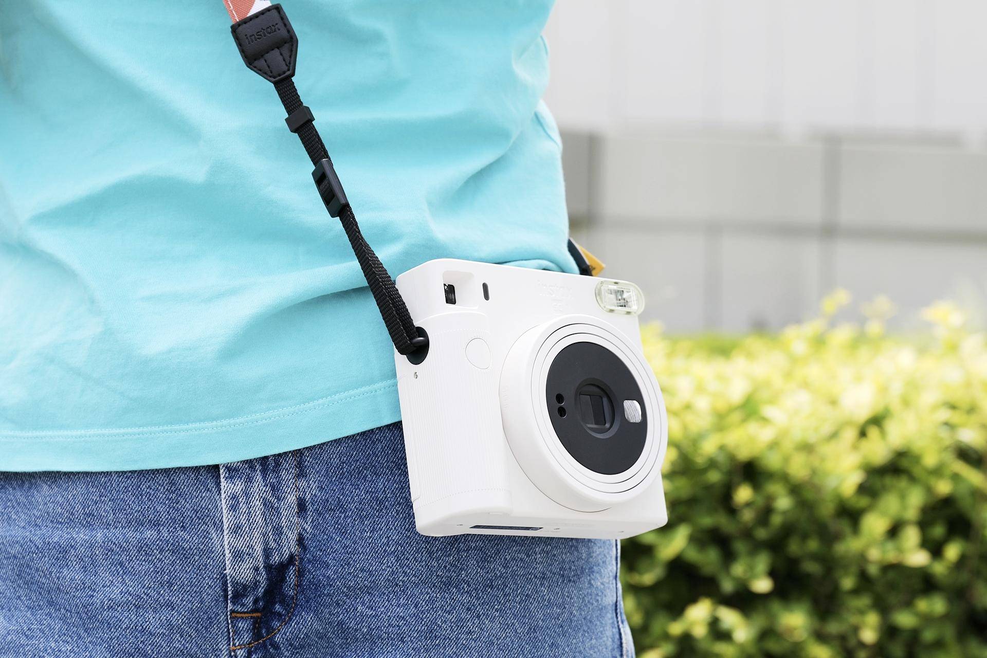 记录生活,把美好瞬间拿在手里,富士instax square sq1拍立得评测_相纸