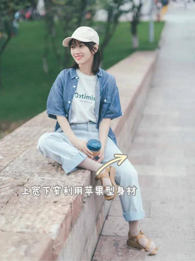 高个子|穿来穿去，还是T恤最实用，今夏这样选款、挑色，上身才时髦吸睛
