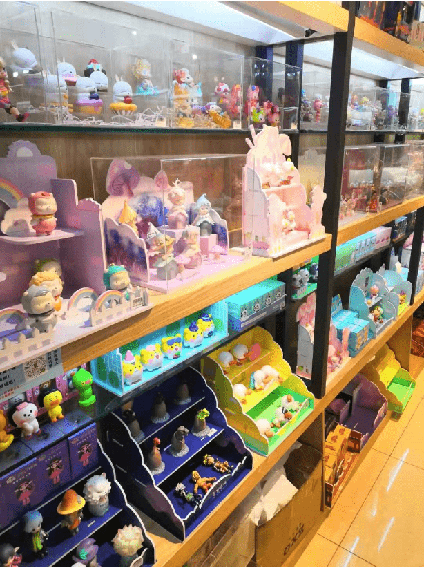 品种|成都潮玩优品商贸有限公司“纯朴追求,诠释潮流。”