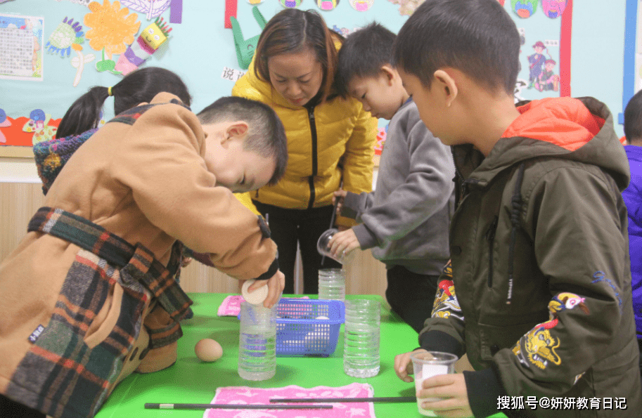 范畴|幼儿园是否纳入义务教育？教育部给出回复，私立幼儿园陷入尴尬