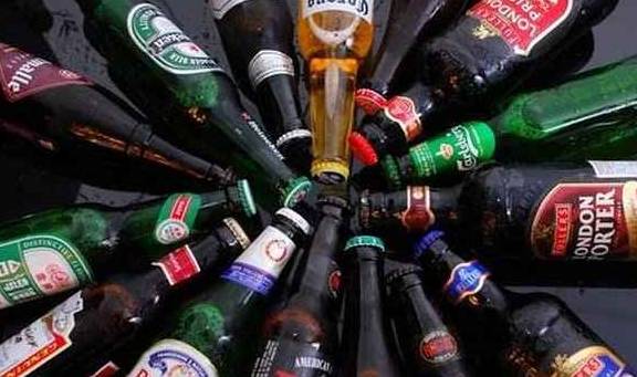 啤酒对身体伤害大 9ac17a12b1e14c9aa189af6edea8632b.jpeg