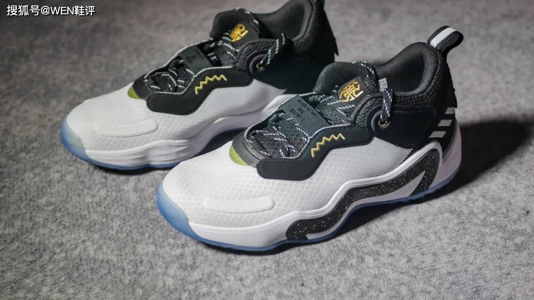 衰减性|adidas 米切尔3代实战：性能在线 稳定有余 惊喜不足