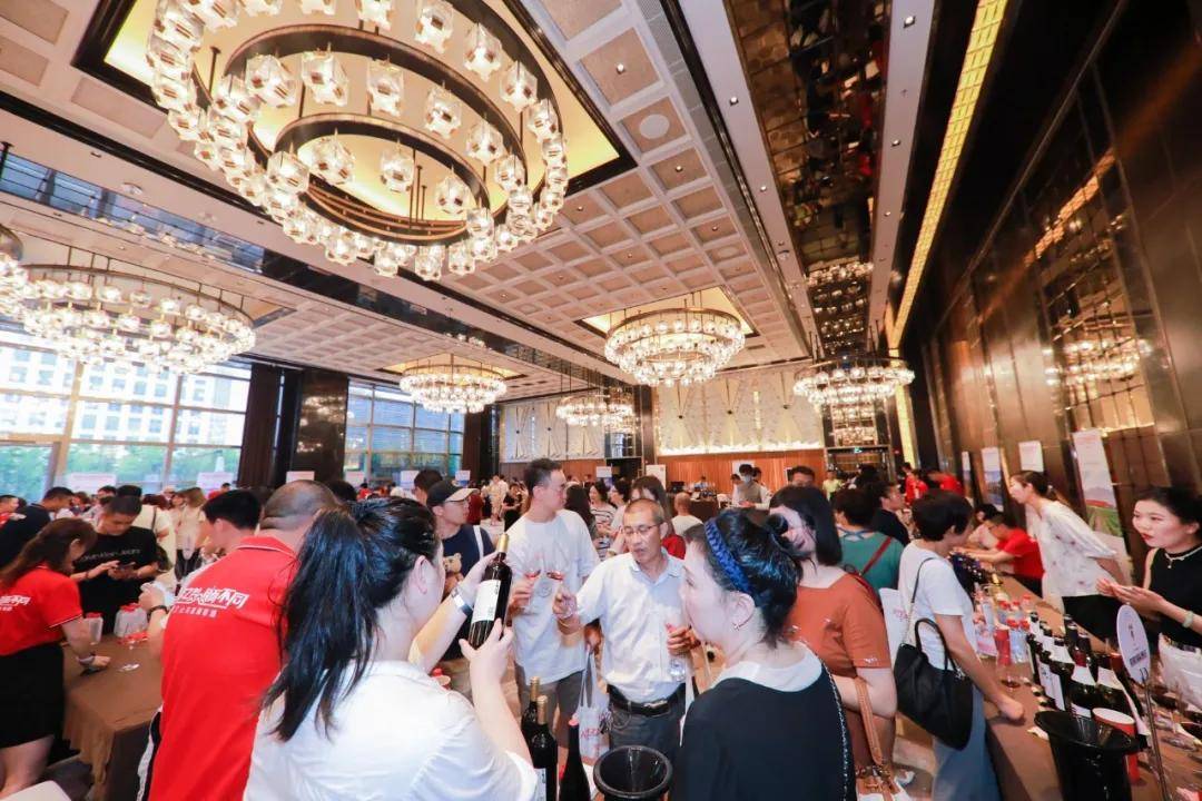 酒庄|圆满收官！贺兰山东麓葡萄酒银川产区2021城市巡展南京站成功举办