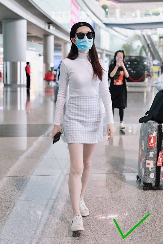 张天|张天爱瘦而不柴！把包臀裙的精髓穿出来了，“大写的S”好迷人