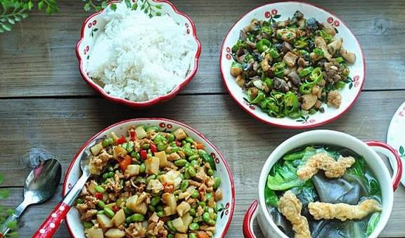 山药|湖南女汉子，每天睁眼就做饭，1日3餐连轴转，从早到晚忙不停！