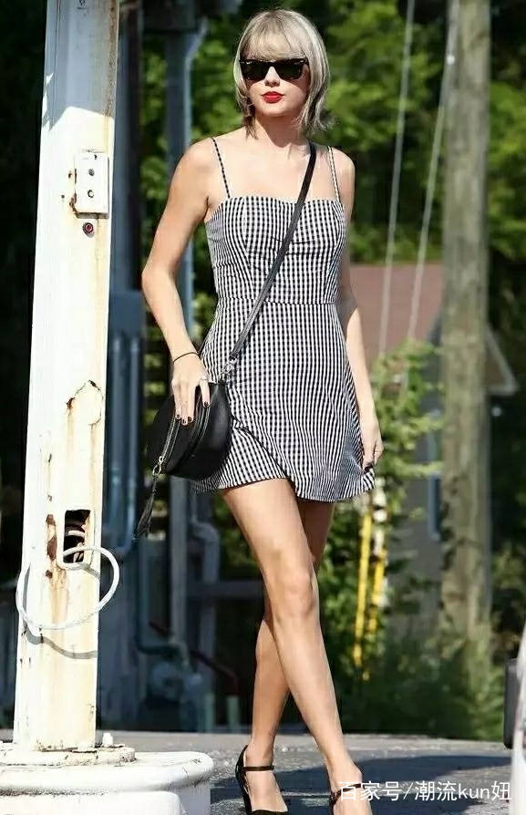 大气|女人要想优雅大气，这4款连衣裙，让你美一整个夏天，赶紧get