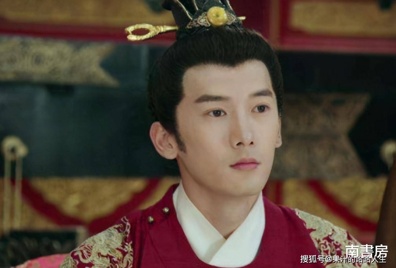 渐渐地,朱厚照也就枕于安乐,无心政事,在他看来,能够让自己开心快乐才