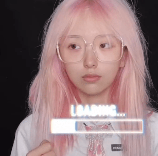 原创网红机智张晒15岁时照片肤色非常黑自嘲小时候黑到妈都不想认我