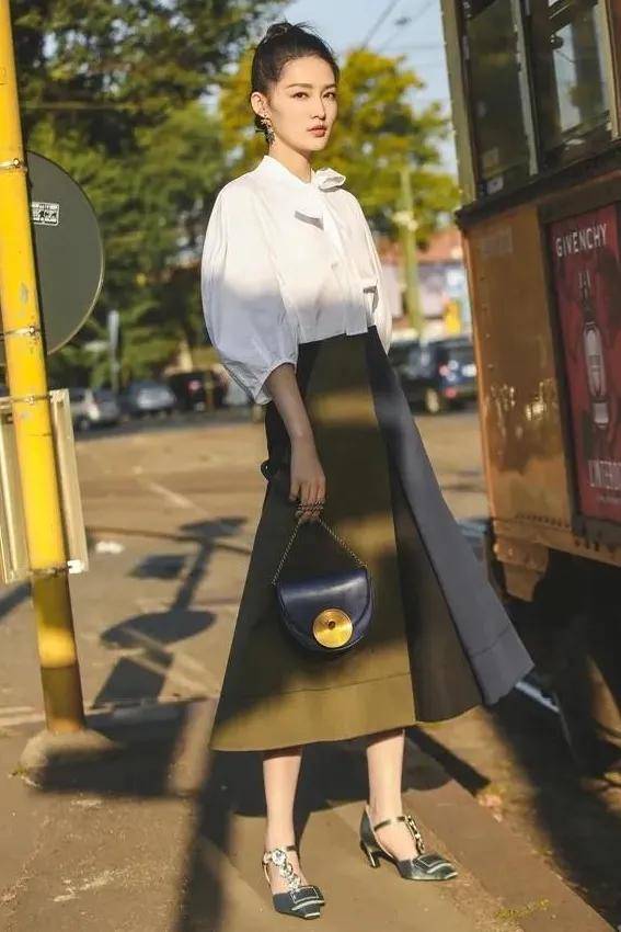 设计|你还在为胯宽、腰粗、腿短而忧虑？看这里，这件单品通通帮你解决！