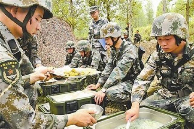 不被看好的兵種:新兵看不上,老兵搶著去,退伍後才知有多好_炊事兵