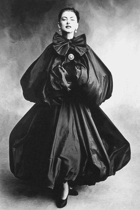 Demna|当潮牌魂穿高级定制,当Balenciaga回归