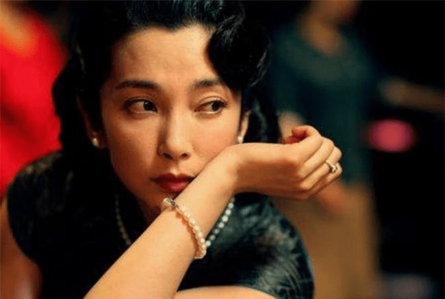 Pick|女星旗袍大赏：赵丽颖、杨幂、热巴、刘亦菲，你Pick谁？