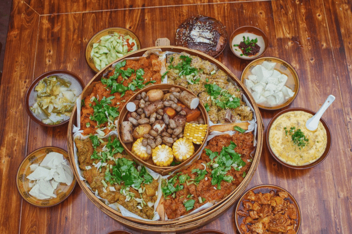 重庆人平乐古镇邀你去喝茶夜游耍竹海