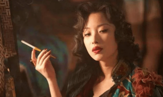 Pick|女星旗袍大赏:赵丽颖、杨幂、热巴、刘亦菲,你Pick谁?
