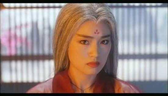 唐嫣才|女星白发造型大PK，杨幂第三、唐嫣才第二、最美的她却反遭封杀