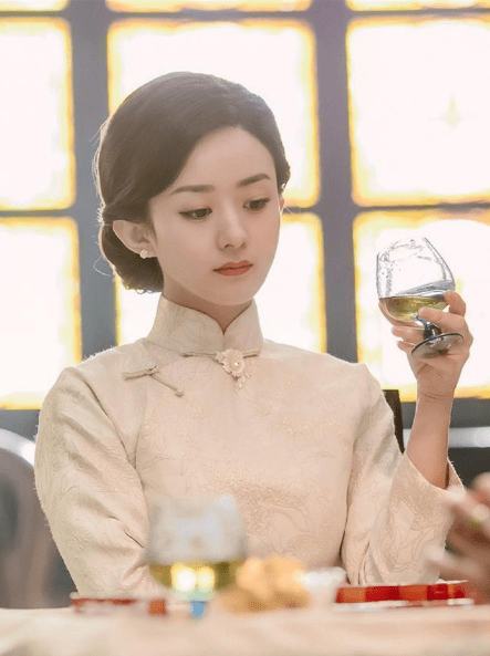 Pick|女星旗袍大赏：赵丽颖、杨幂、热巴、刘亦菲，你Pick谁？