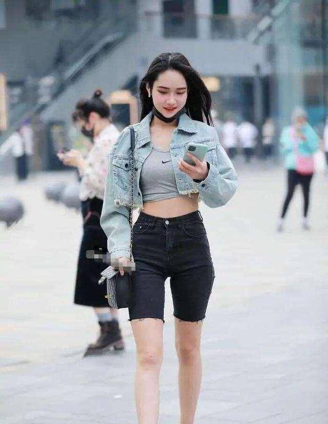 饱和度|靓丽有型的打底裤穿起来增高显瘦，清爽优雅一步到位，减龄优雅