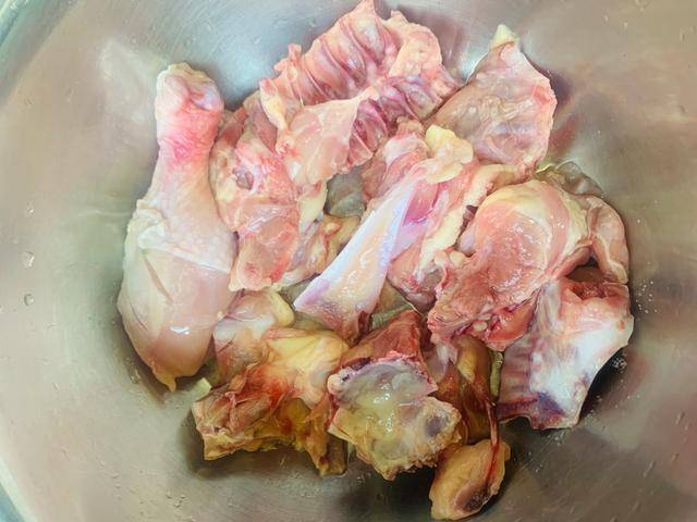 生骨肉是什么做的 19f5ae77d246462286267f85c08747dc.jpeg