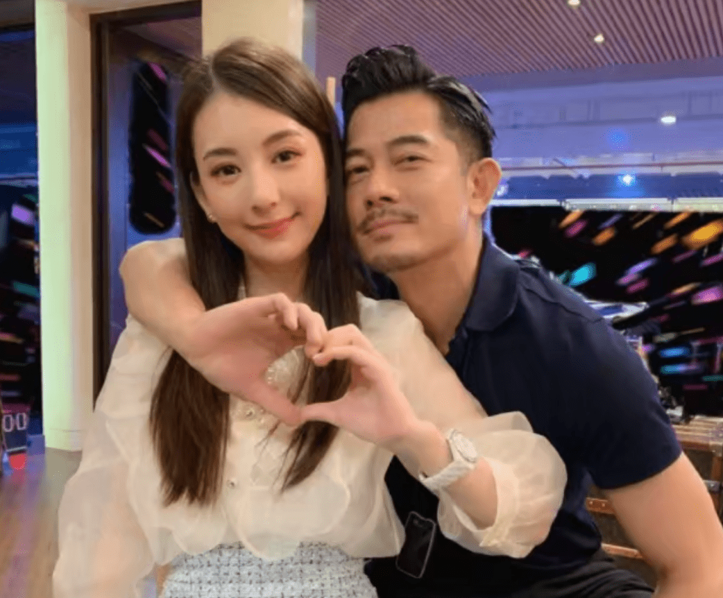 方媛郭富城以前照片 391635457f6d4a9c90264ad29a1c815d.png