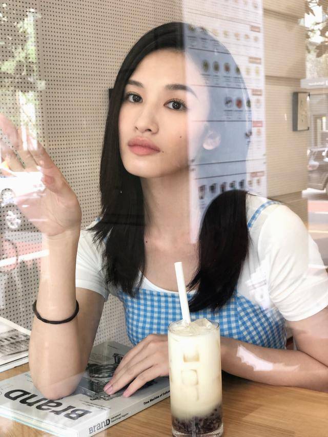茉莉|《摩天大楼》李茉莉太美了！现实中张柏嘉颜高会穿，妥妥气质女神