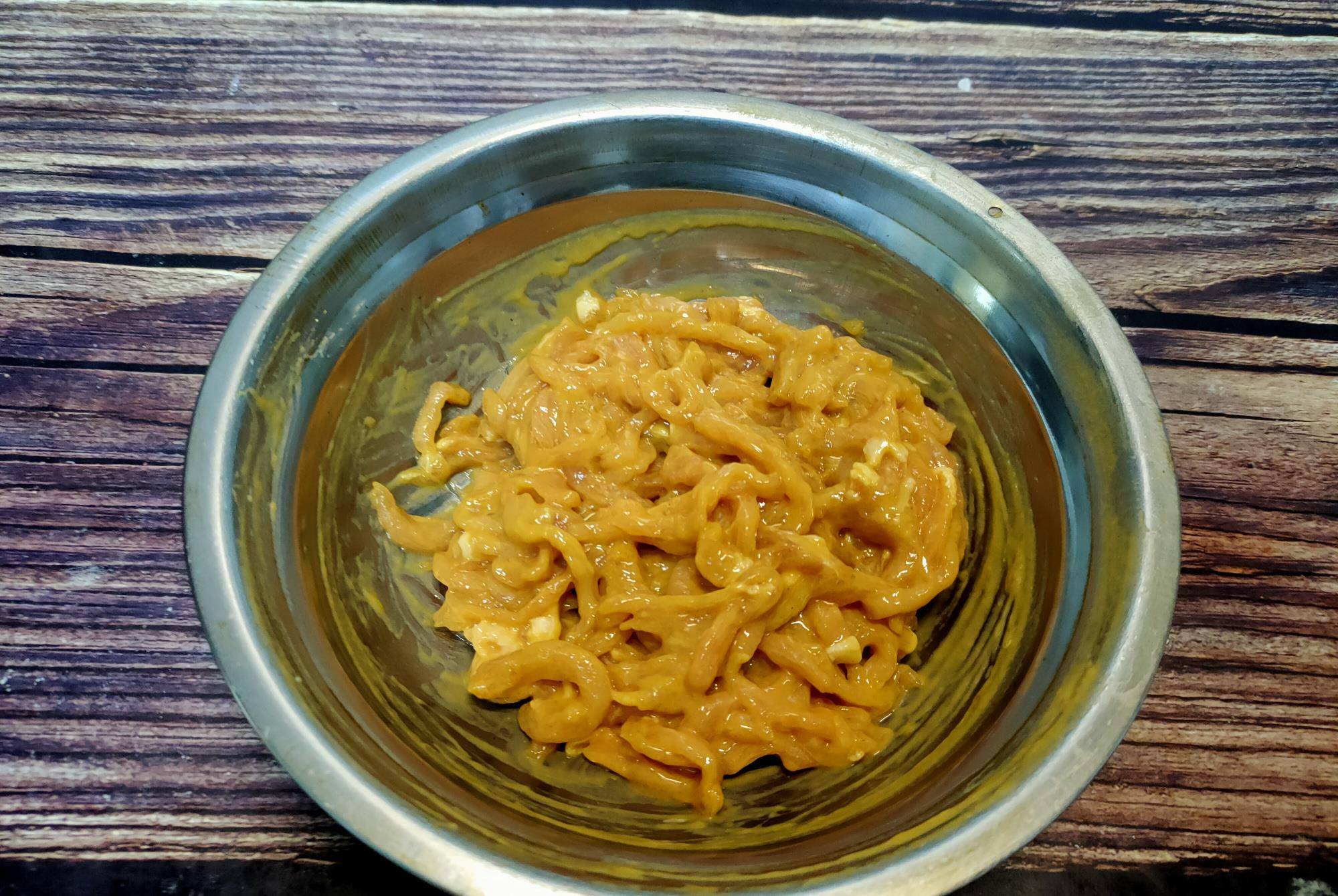 炒肉丝需要放鸡蛋清吗 74bf07f86a7848de829324fd16bba22d.jpeg