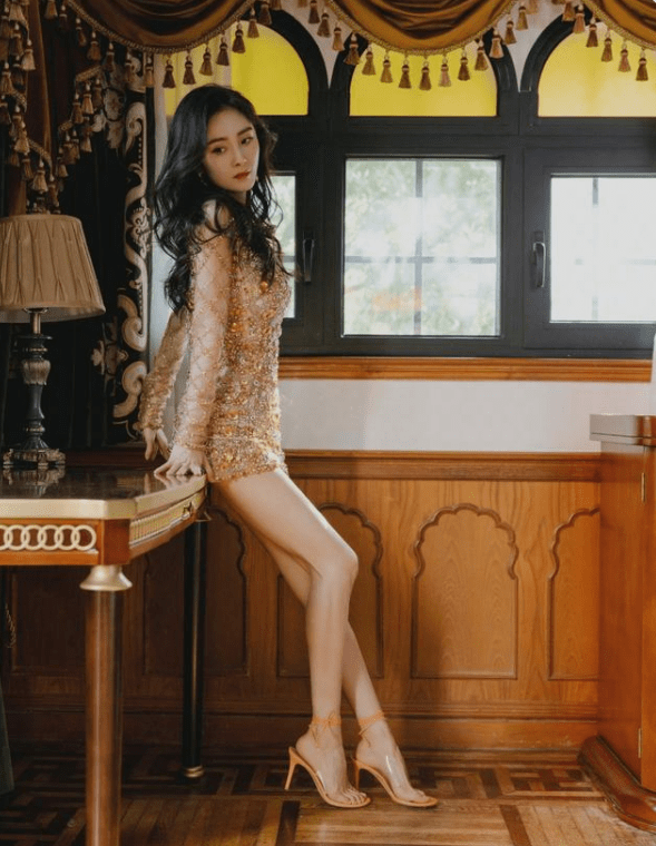 杨幂|Superelle盛典，李现的眼镜杀，杨幂的辣妹秀，年轻真好