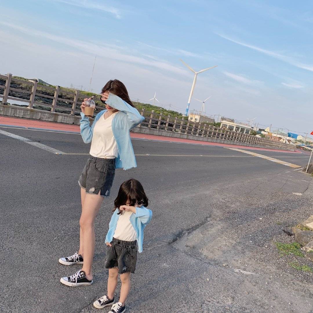 辣妈|儿童节，学下这几位明星辣妈，与女儿穿上美美的“亲子装”出游