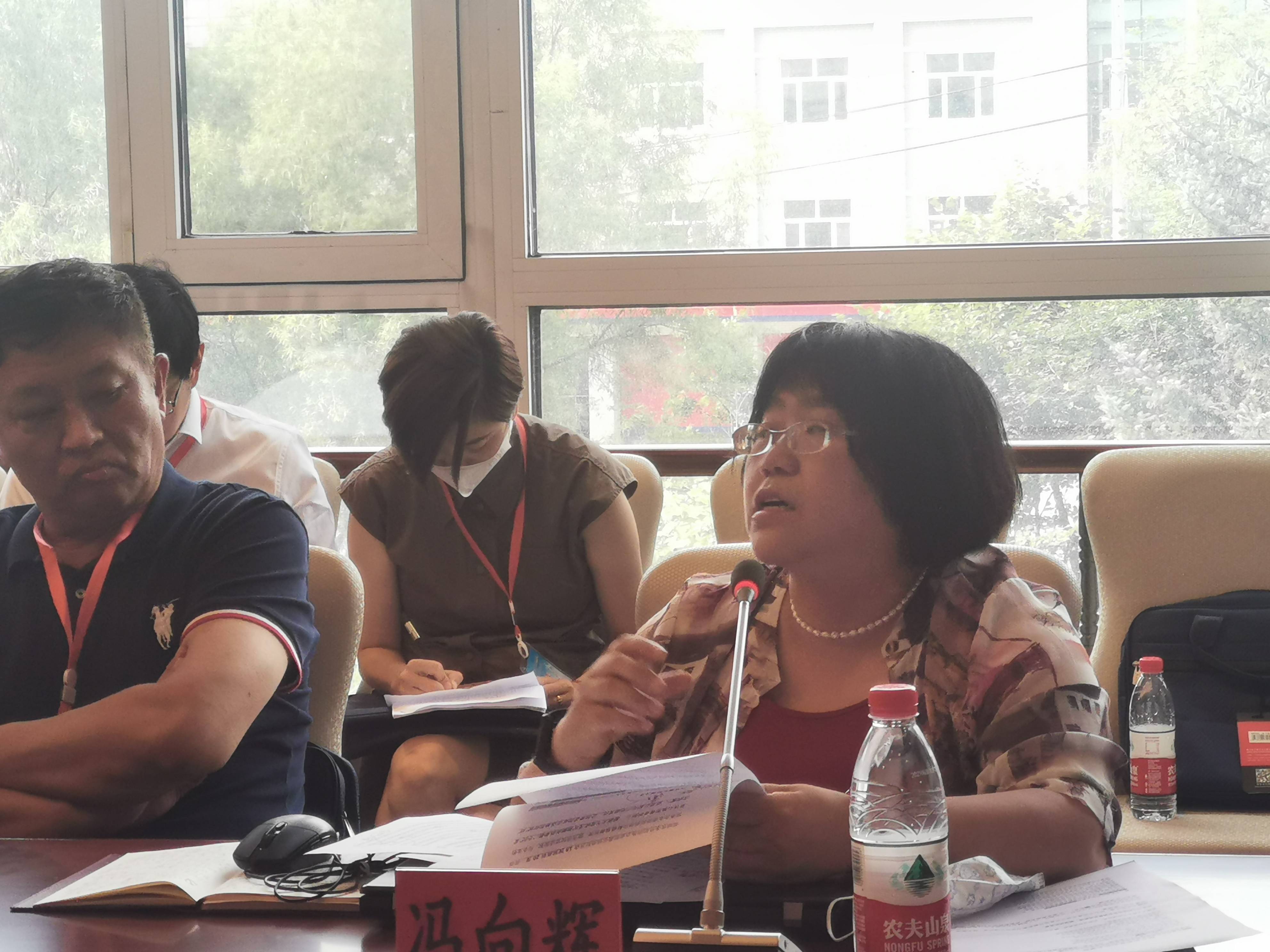 哈投集团孙林江表示,老旧建筑结构差,散热量大,而