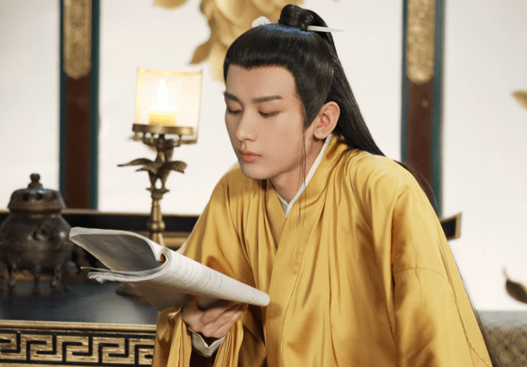 张予曦|成毅终于带着新戏来了！古装剧被曝改名上线，熟悉的女主让人想追