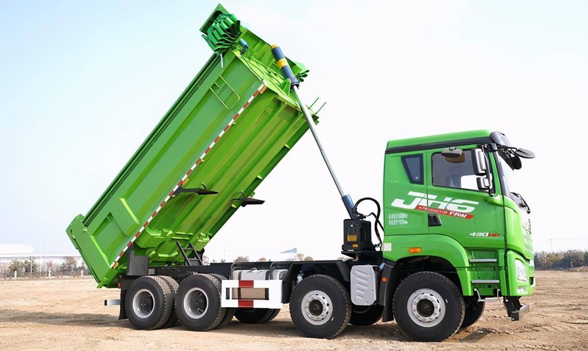 二轴自卸工程车 bd99832ed6354768868e9e1ba99bbba3.jpeg