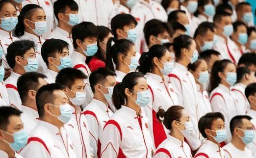 新潮|东京奥运服装大赏：美韩新潮前卫，中国奥运服不及“番茄炒蛋”？