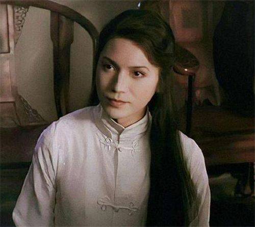 宋丽玲|男明星扮女装？以假乱真的5位，最后一位可以封神