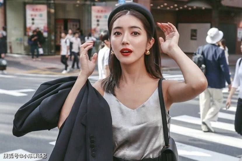 氛围|教科书级别的港风穿搭，竟然在一个日本博主身上找到了，品味真好