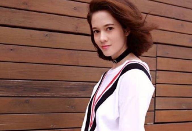 因为|曾被吴京邀请出演《战狼2》，因片酬低拒绝，今没人认识她