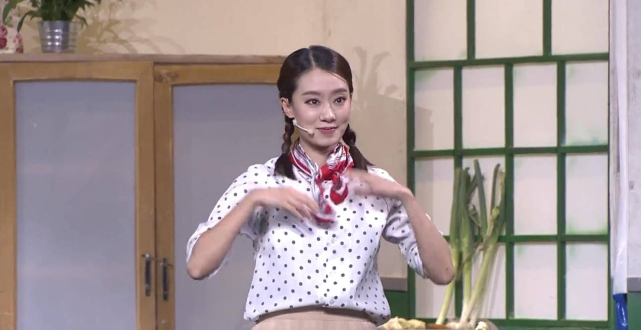 因为|50亿票房，张小斐走上神坛，中国电影，摊上好事了吗？？