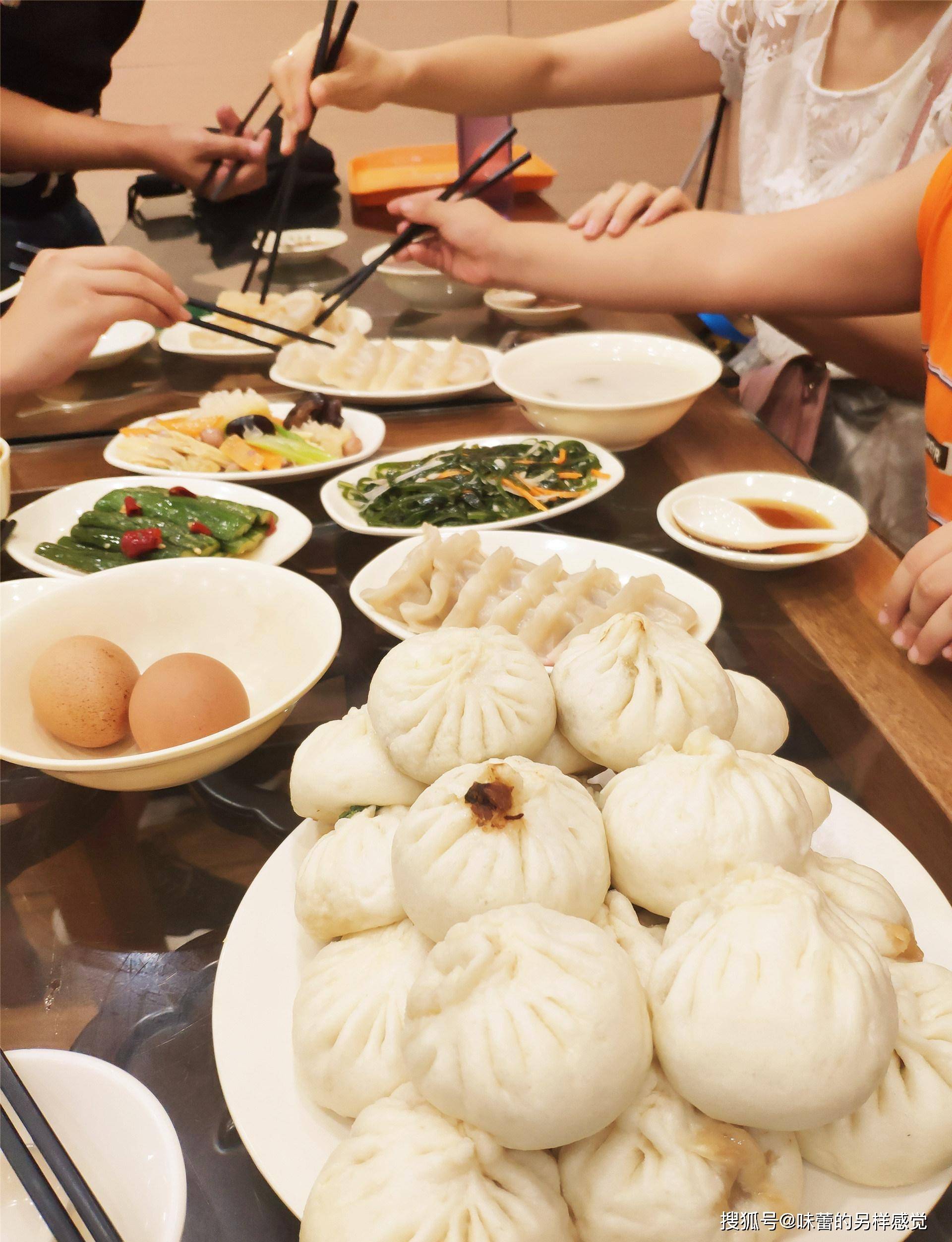 北方小城不到200元能吃啥?晒晒夏天和朋友吃的8次饭,每次都吃嗨