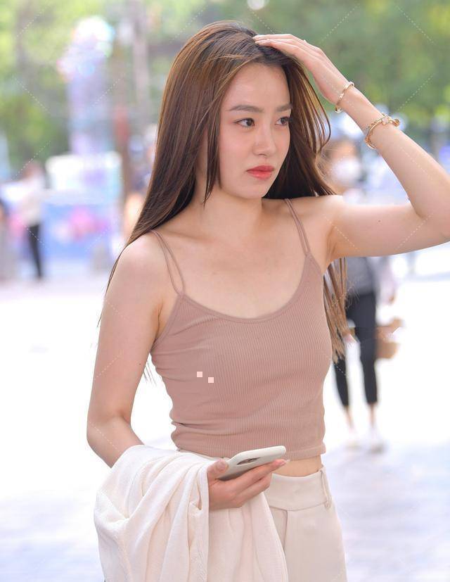 设计|轻熟可爱的美女,穿搭蓝色连衣裙,唯美动人