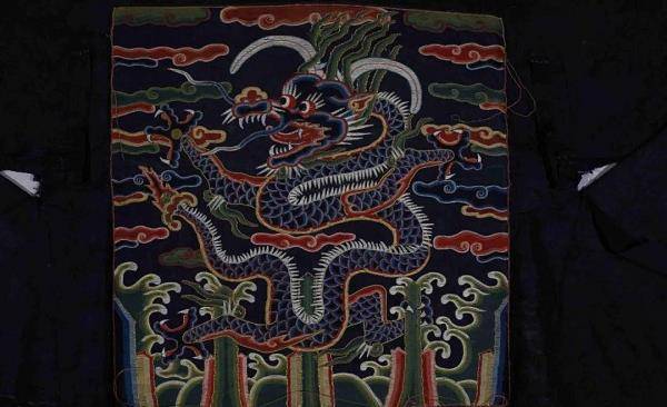文化|浅谈明朝服饰的文化内涵与艺术展示