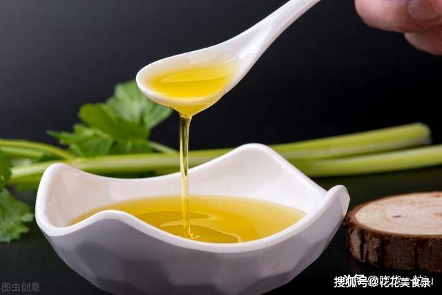 怎样选好菜籽油 71b51b9f27cc4baea5e7169087db1266.jpeg