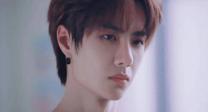 于默|?王一博行程排得太满，再有天赋再肯努力，时间投入不够也不行