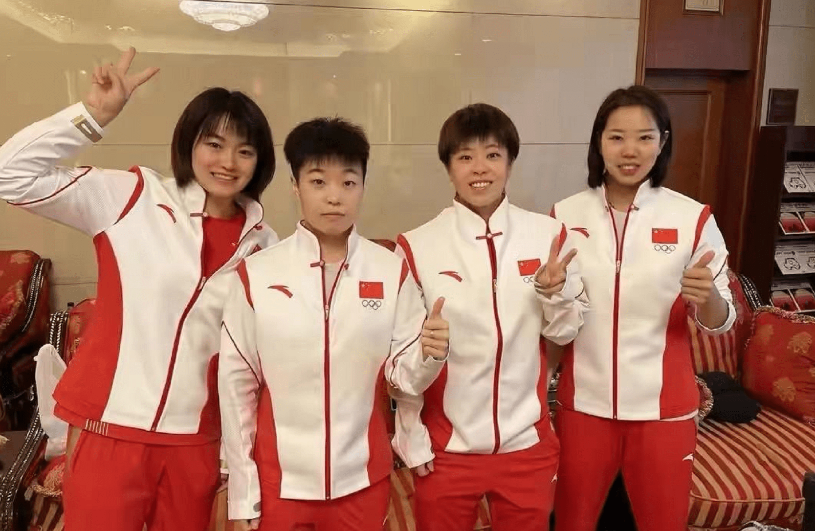 教练|国乒后援团出征日本，陈玘肖战晒照，眼神犀利，女乒4大陪练增援