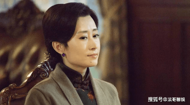 刘敏涛|张嘉益新剧大阵容难掩瑕疵，刘敏涛被指还被困在“红色高跟鞋”