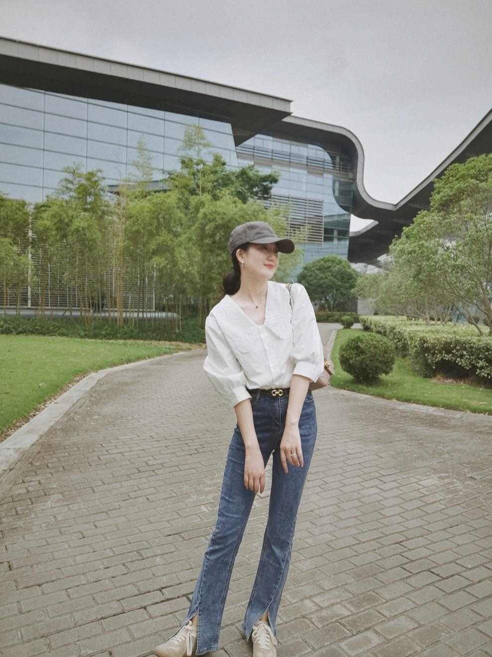 裤带|夏天穿牛仔裤，这四个款式上衣更符合，精致又耐看