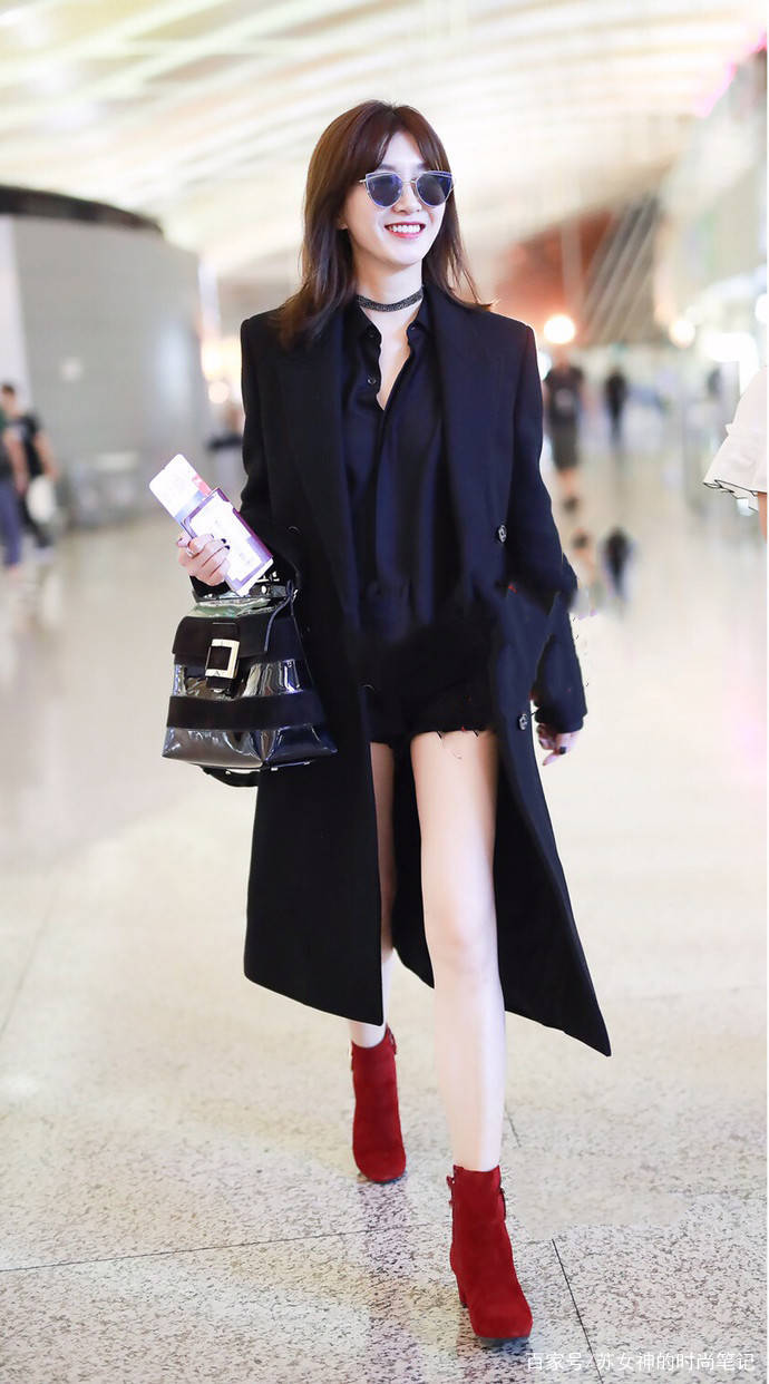 黑色|最近火了一件上衣，叫“男友衬衫”，高级又时尚，不少明星都在穿