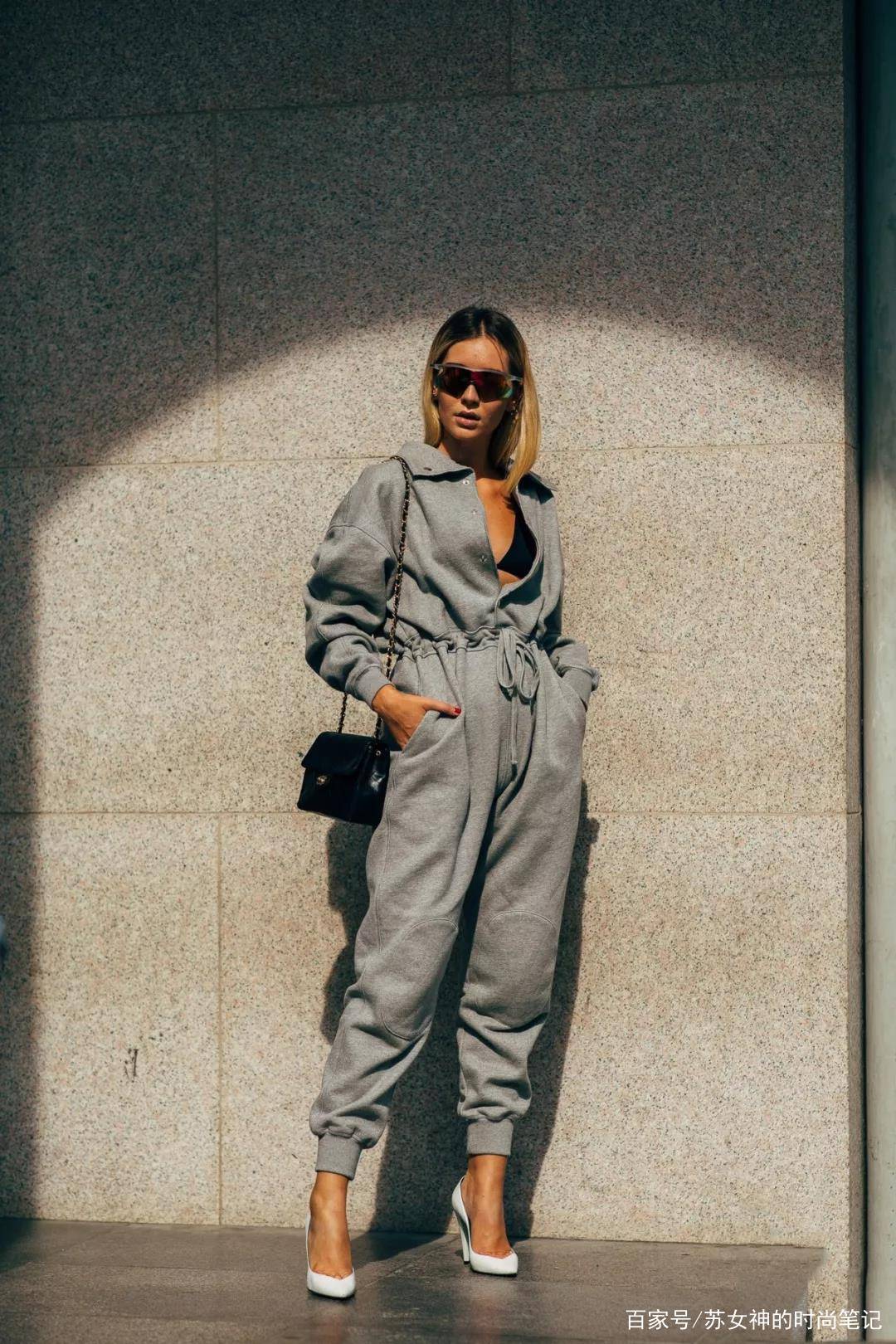 高跟|天气再热也别总穿背心配短裤，今年流行“连体裤+凉鞋”，超清爽