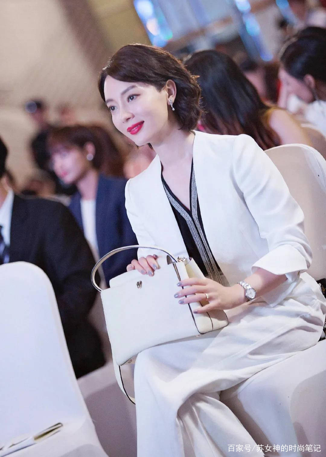 黑色|奔四奔五尽量别穿阔腿裤，学学陈数、姚晨这样穿，时髦又显气质